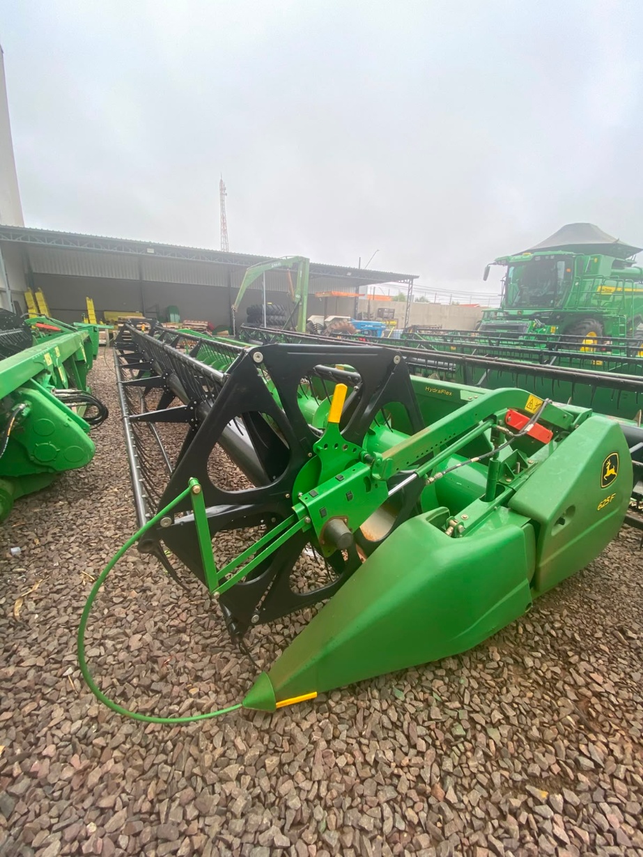 Plataforma John Deere 625 ano 2021