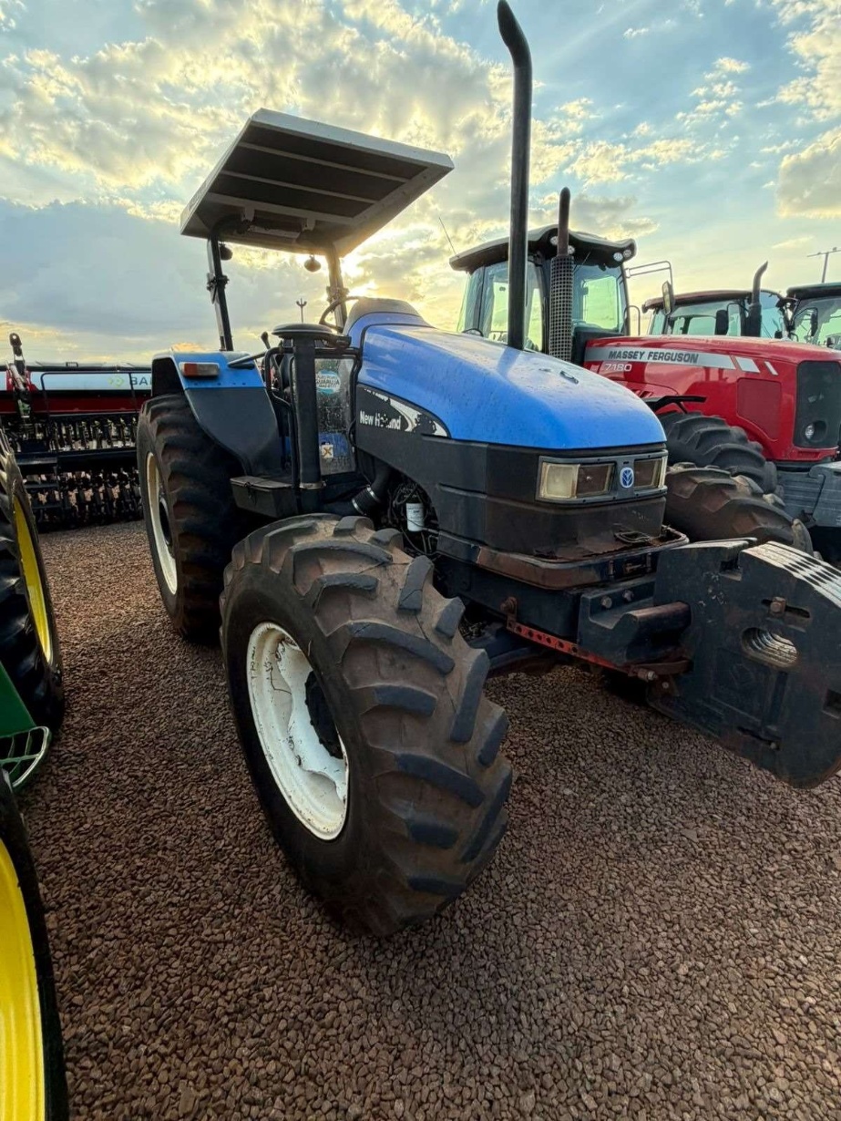 Trator New Holland TS 110 ano 2006 - TS 110 - Máquinas Agrícolas