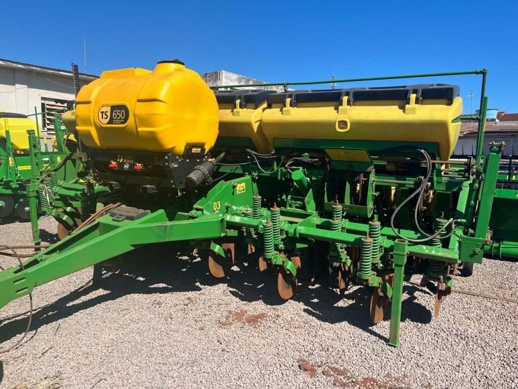 Plantadeira John Deere 1113 ano 2008