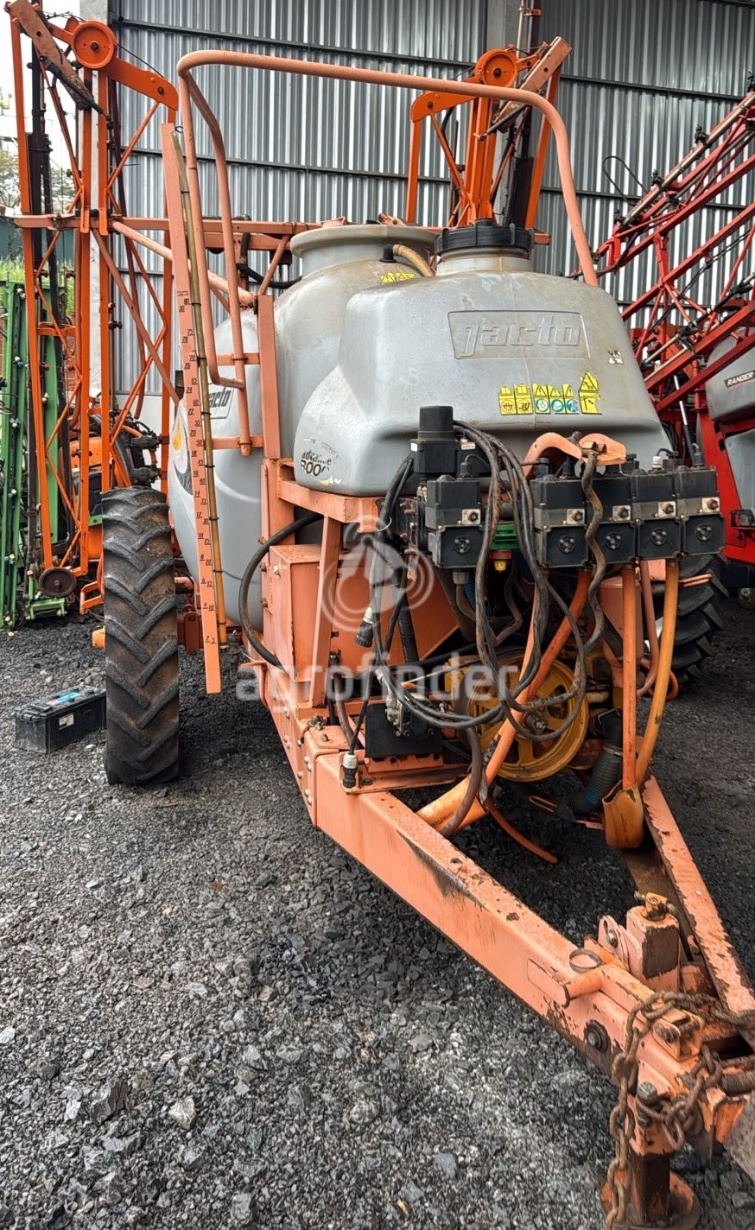 Pulverizador Jacto Advance 3000 ano 2007