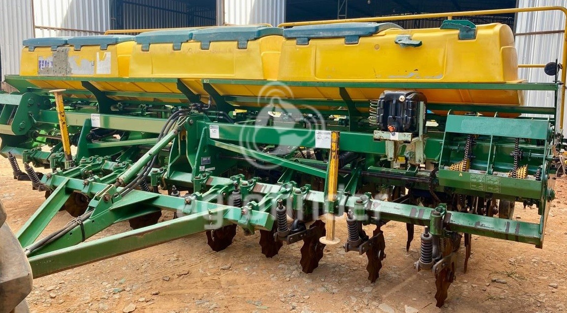 Plantadeira Tatu ULTRA FLEX ano 2013
