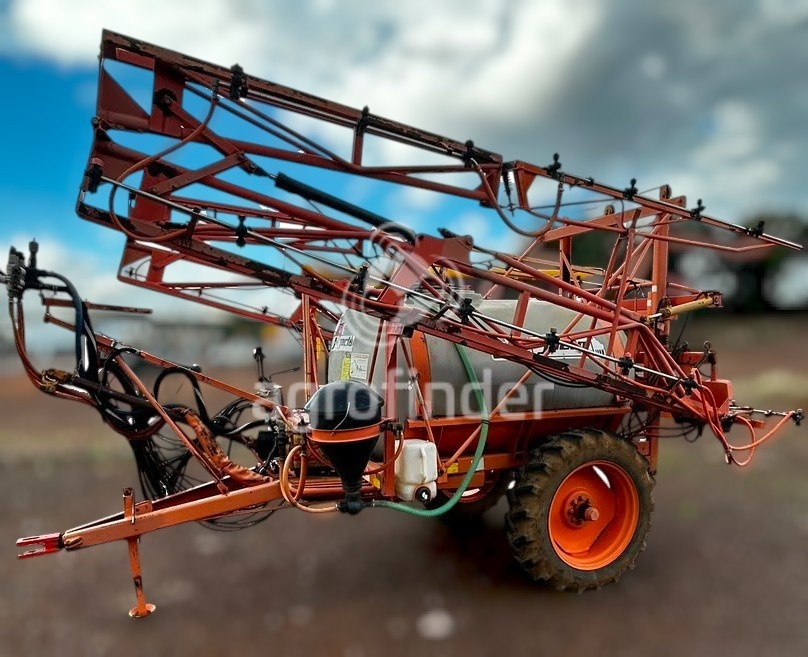 Pulverizador Jacto Columbia Cross ano 2001