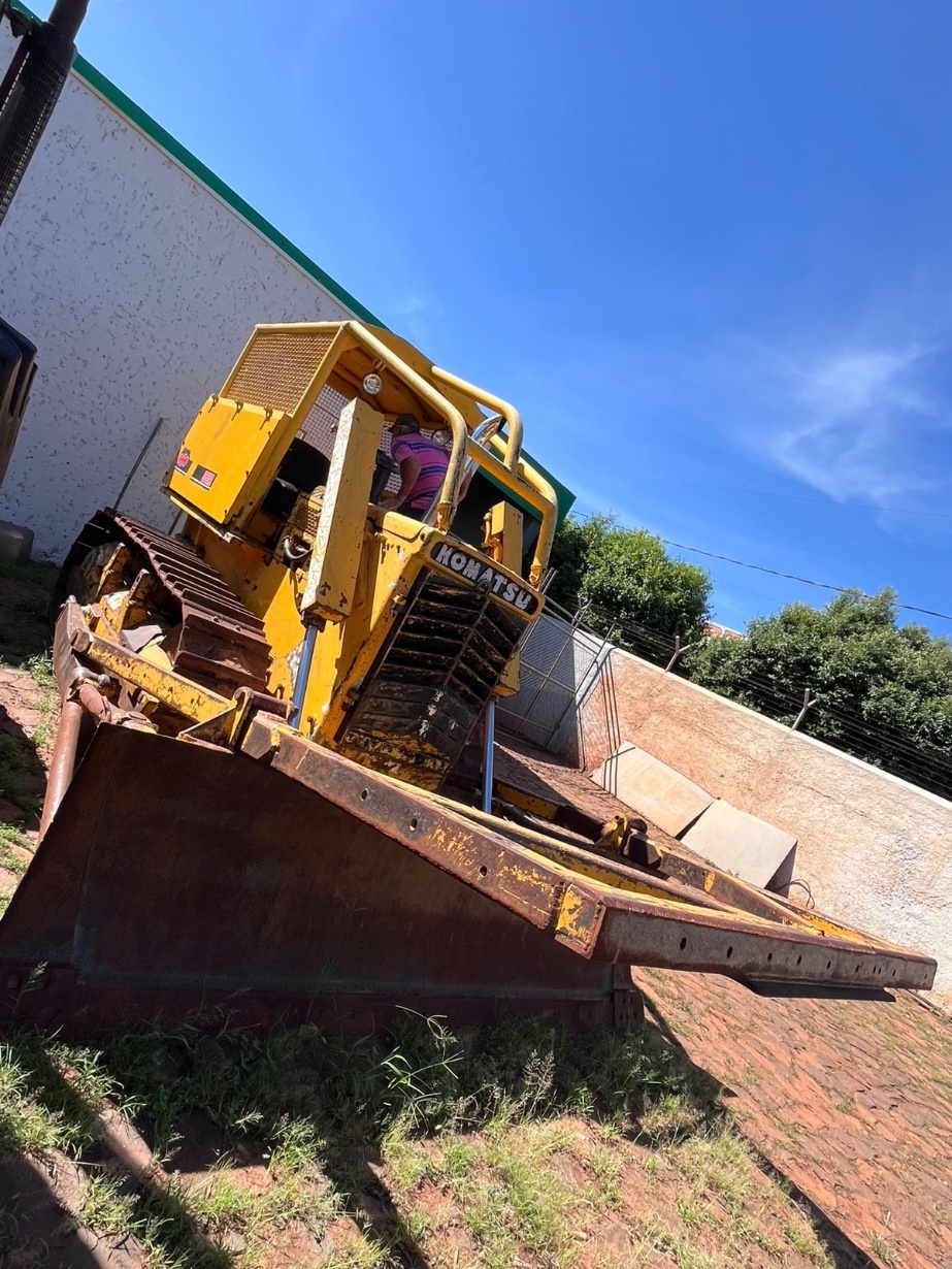 Trator de Esteira Komatsu D51-EX ano 1978