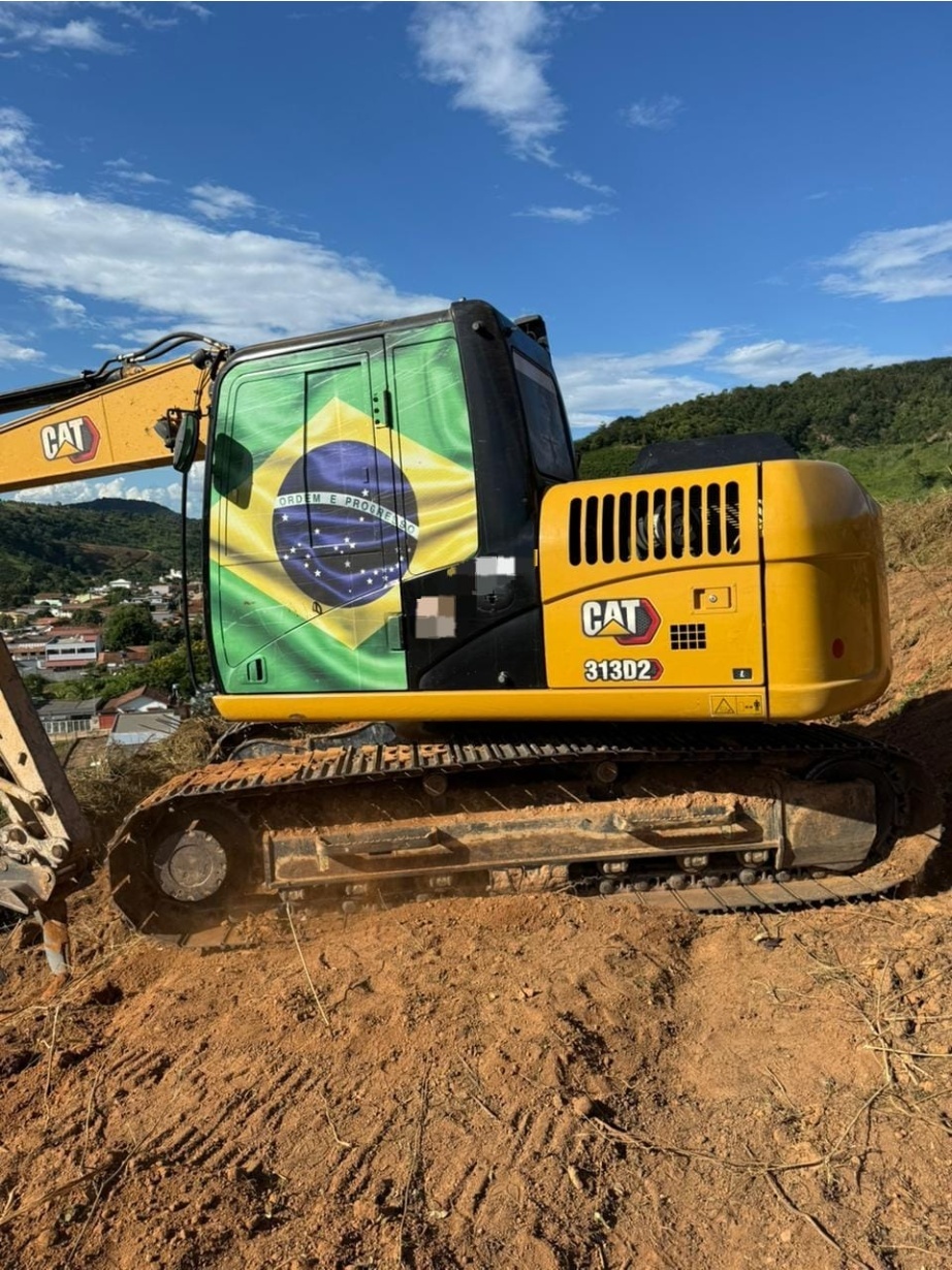 Escavadeira Caterpillar 313D2L ano 2022 - 313D2L - Máquinas de Linha Amarela