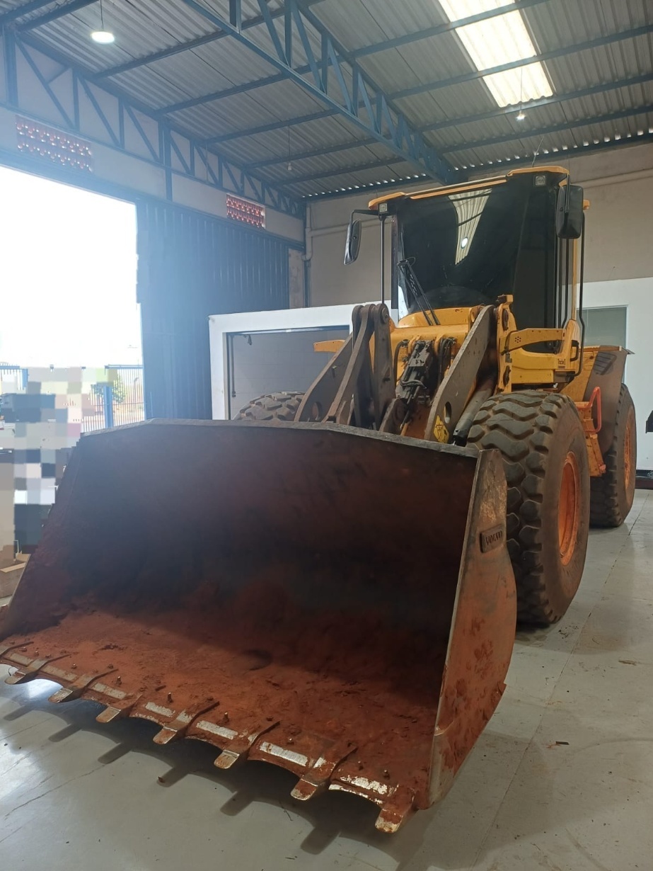 Pá Carregadeira Volvo L60F ano 2023 - L60F - Máquinas de Linha Amarela