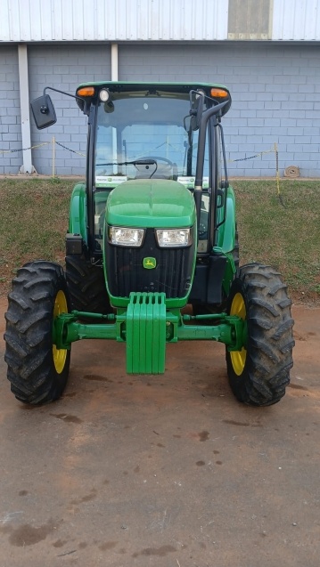 Trator John Deere Serie 5 ano 2023 - Serie 5 - Máquinas Agrícolas