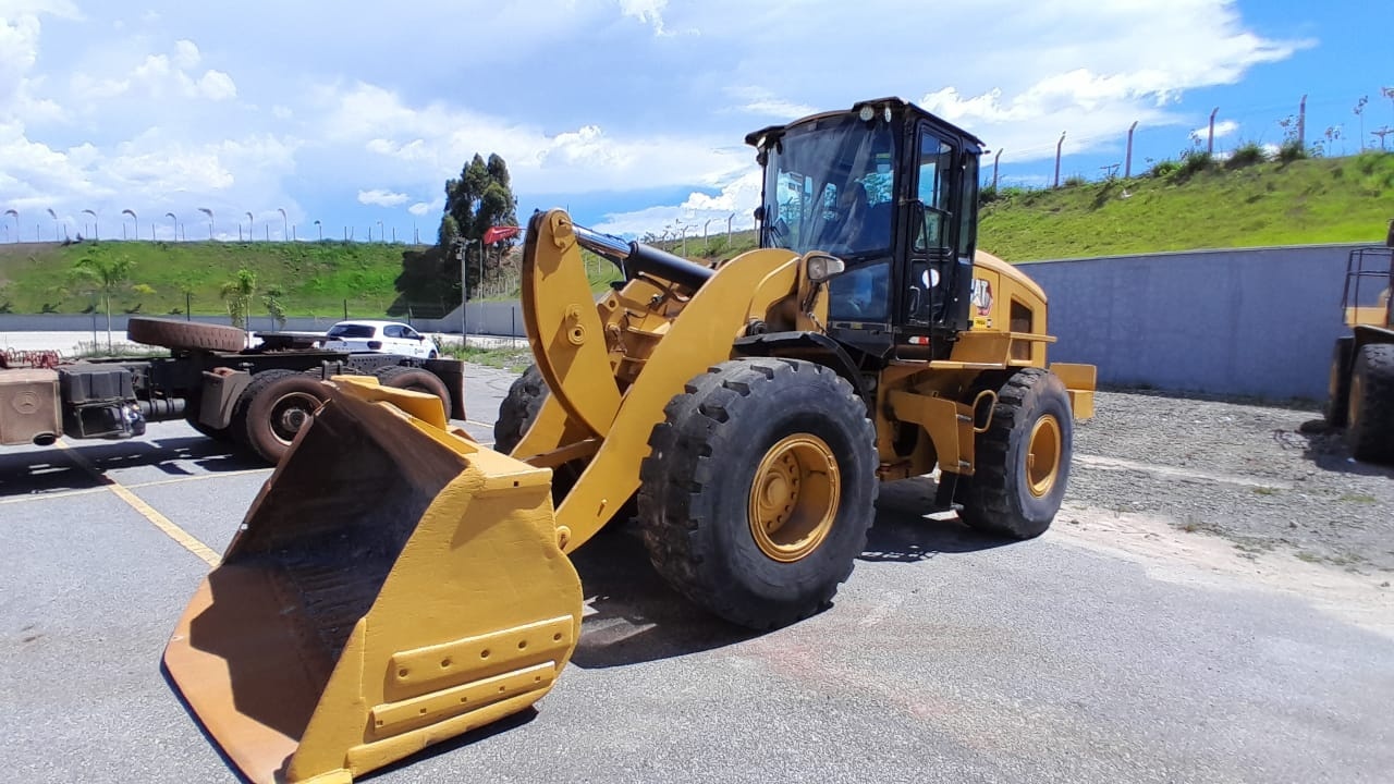 Pá Carregadeira Caterpillar 938 ano 2021