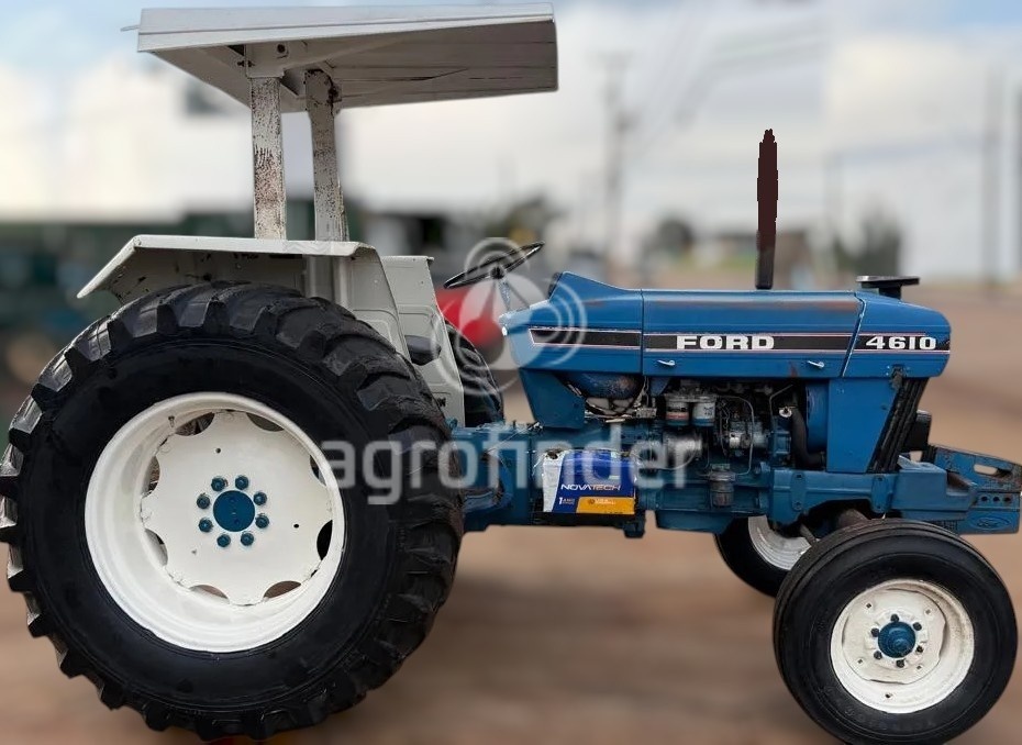 Trator Ford 4610 ano 1982