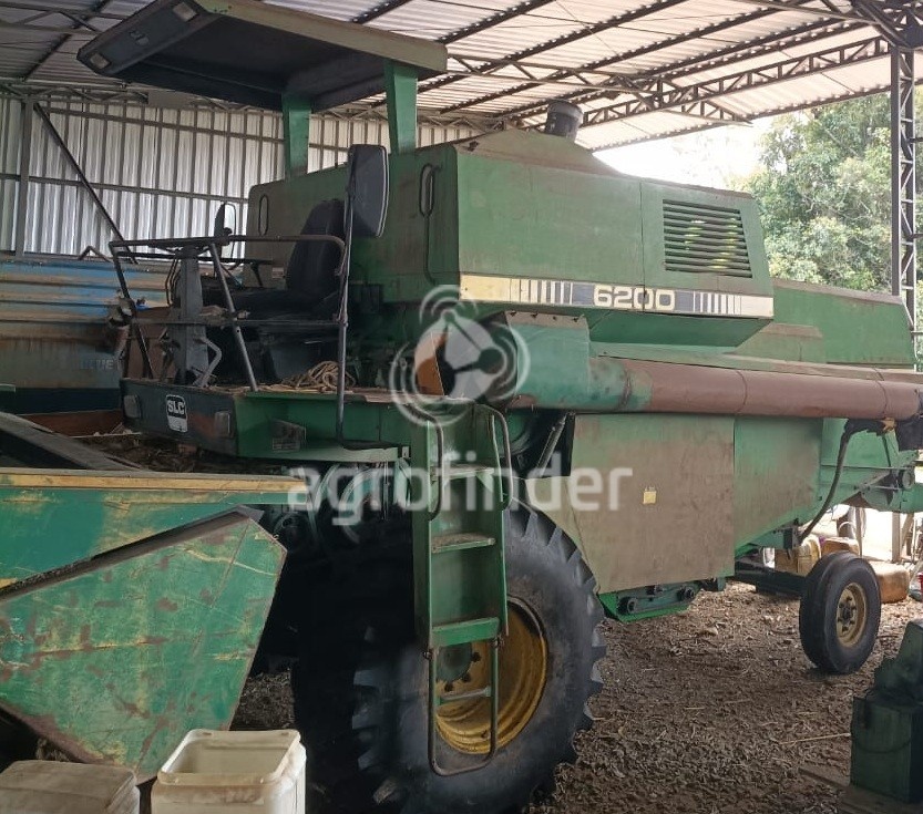 Colheitadeira SLC 6200 ano 1987