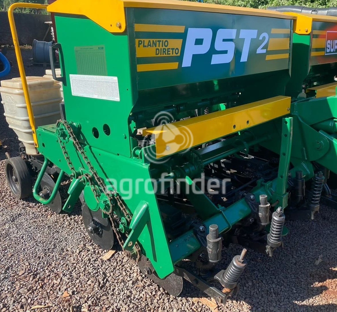 Plantadeira Tatu PST 2 ano 2000