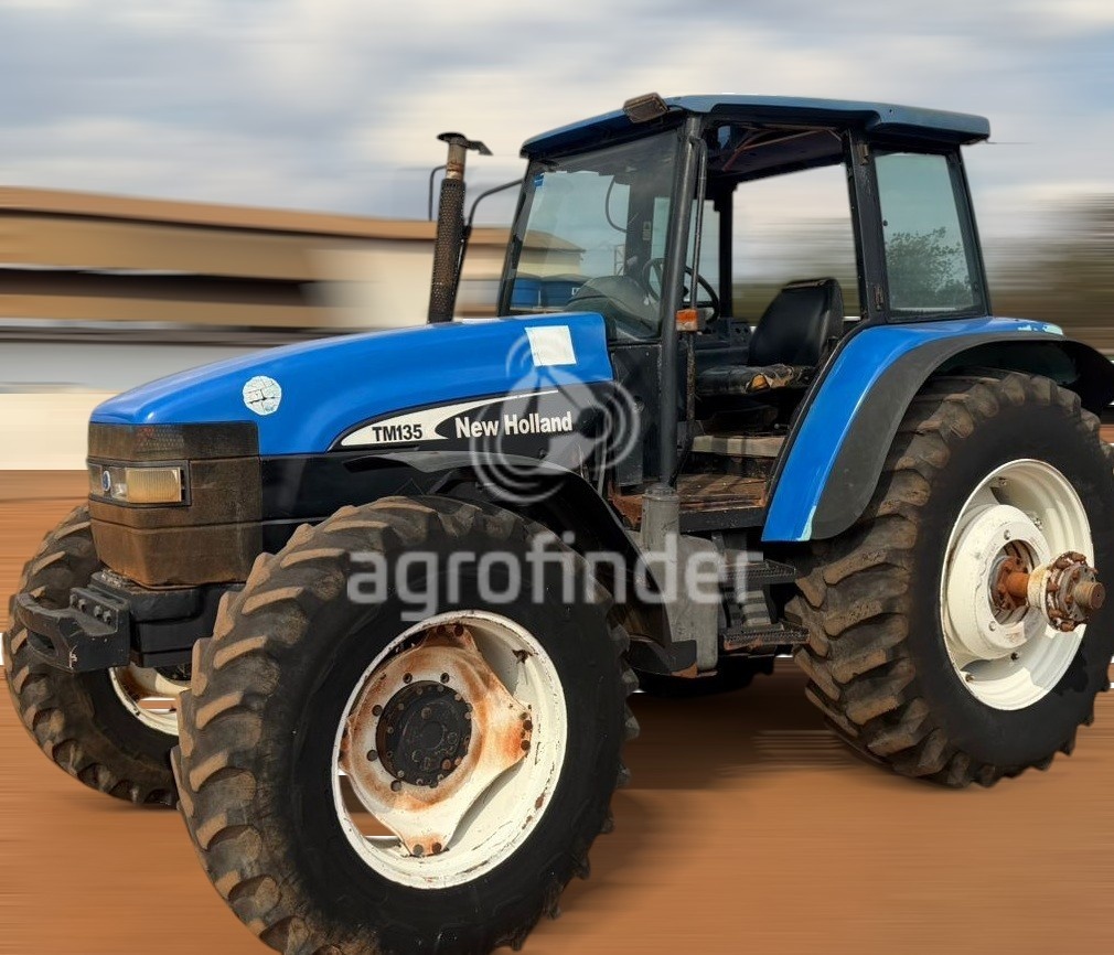 Trator New Holland TM 135 ano 2002
