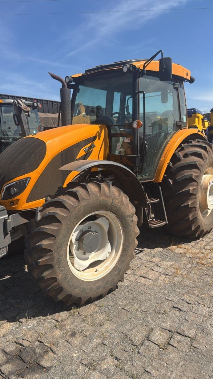 Trator Valtra A134 ano 2023