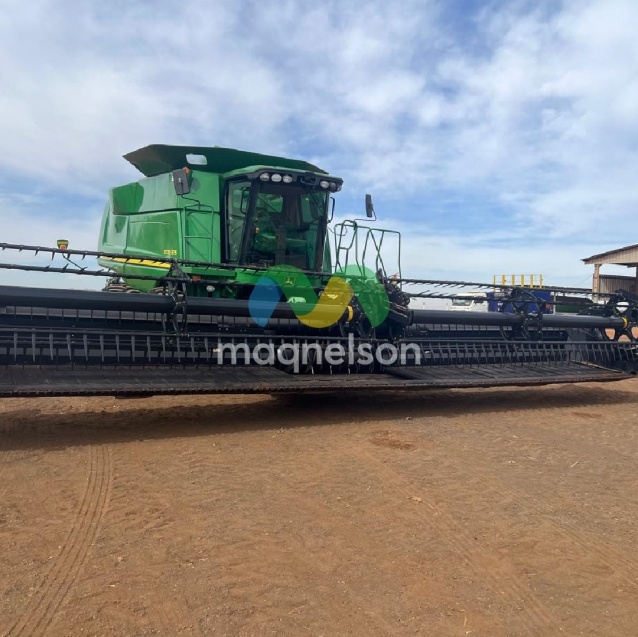 Colheitadeira John Deere 9770 STS ano 2010