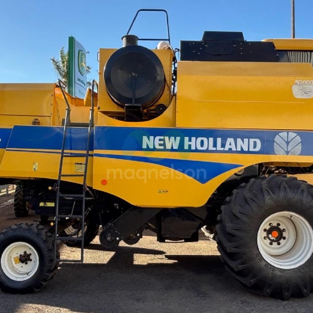 Colheitadeira New Holland TC 5070 ano 2015