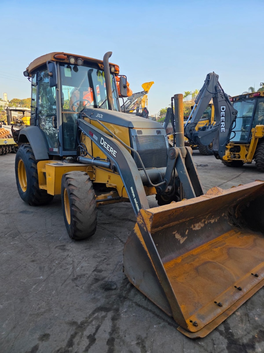 Retroescavadeira John Deere 310L ano 2021