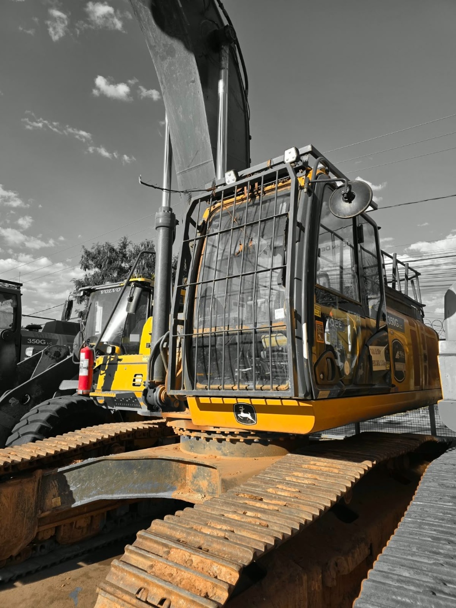 Escavadeira John Deere 350G ano 2021