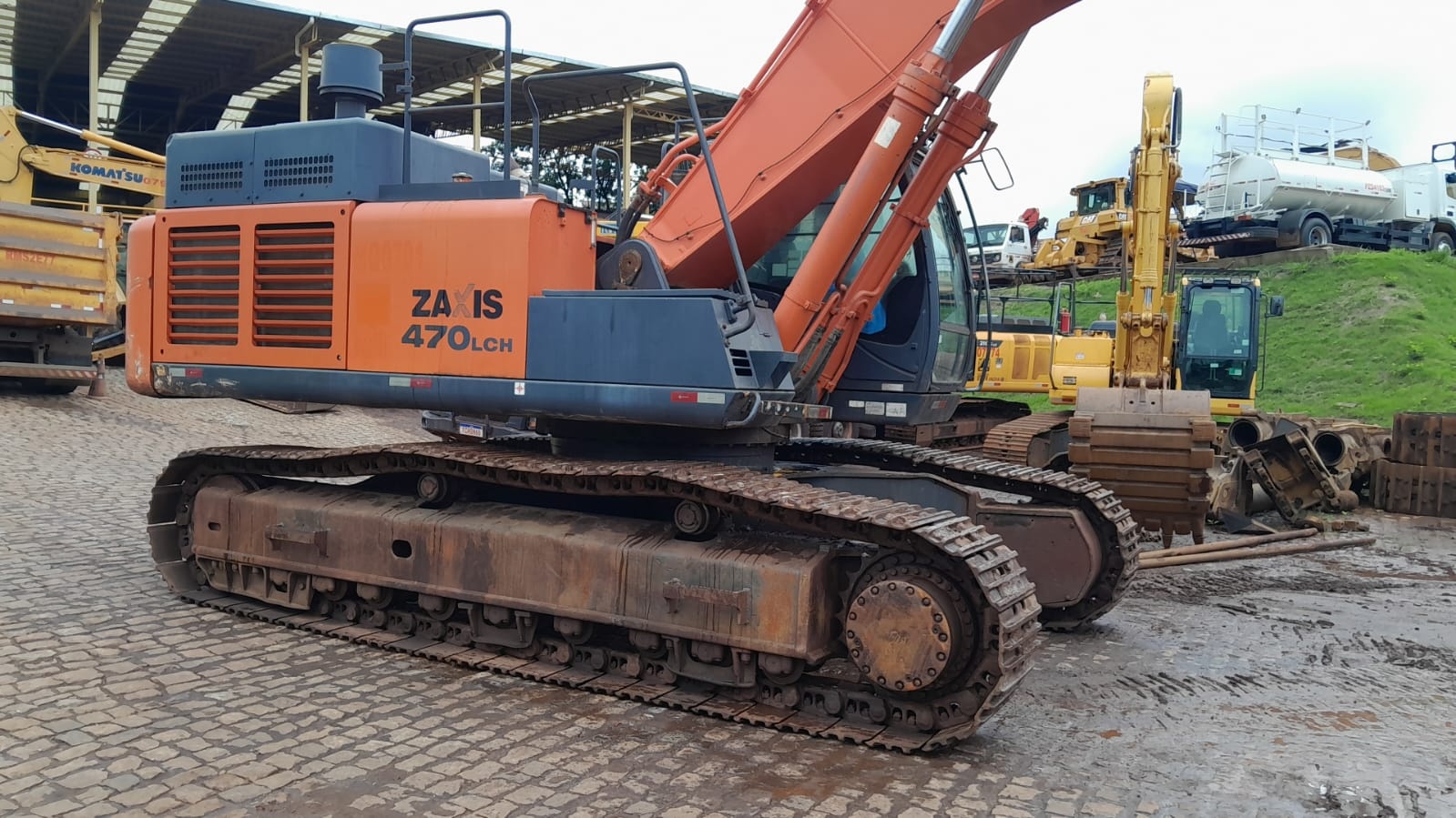 Escavadeira Hitachi 470ZX ano 2016
