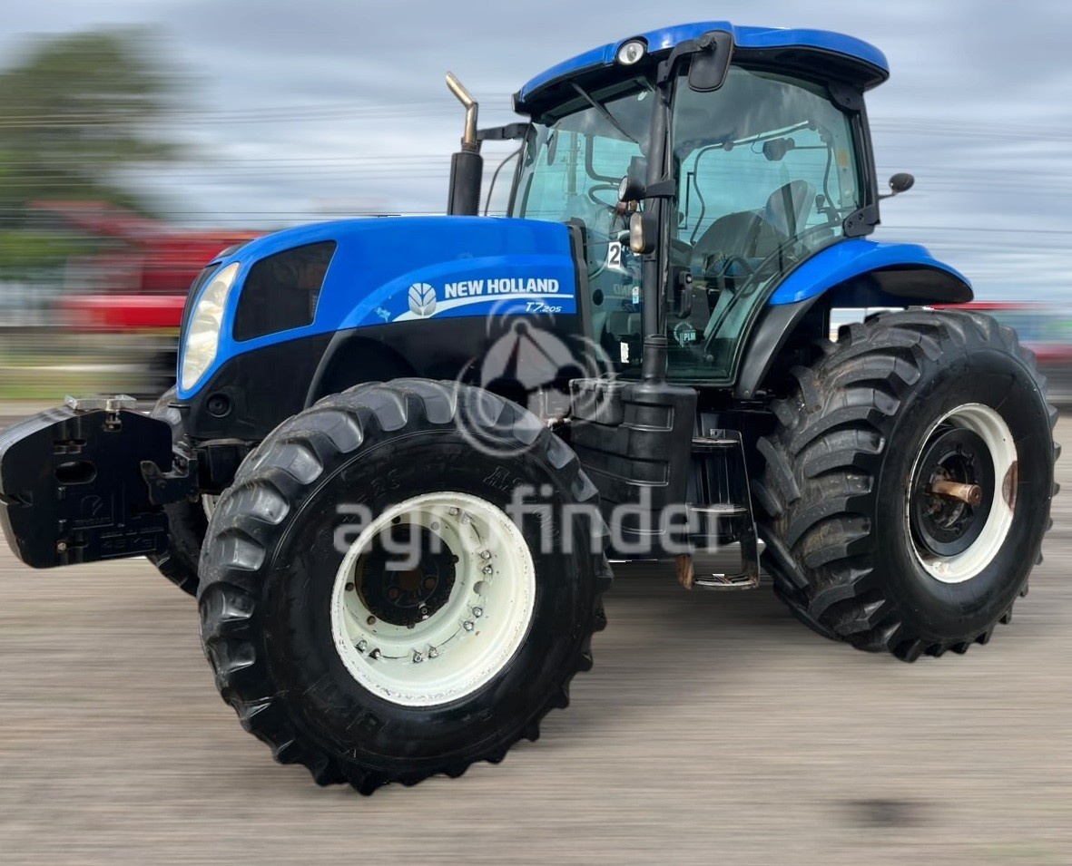 Trator New Holland T7.205 ano 2015