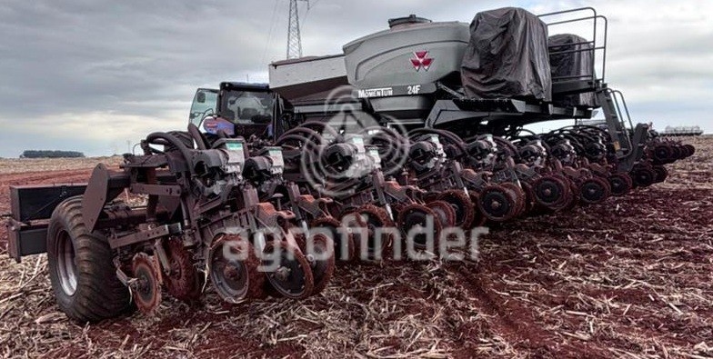 Plantadeira Massey Ferguson Momentum 24F ano 2022