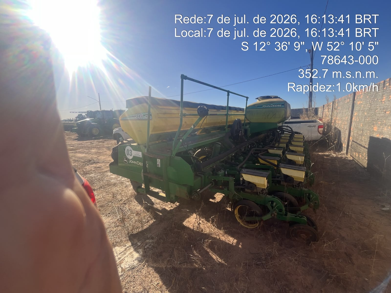 Plantadeira John Deere 2130 ano 2015
