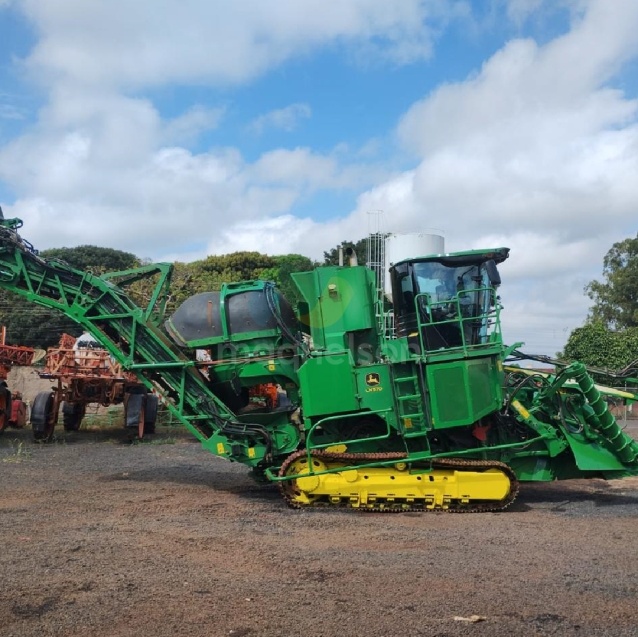 Colheitadeira John Deere CH570 ano 2023