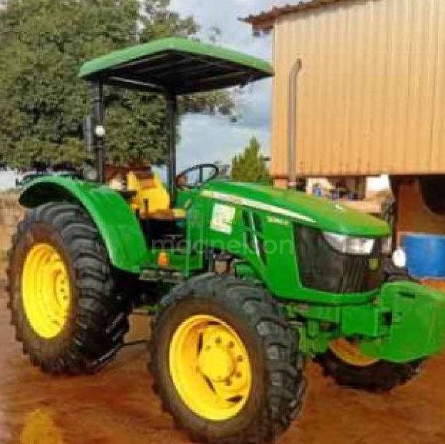 Trator John Deere 5080E ano 2021