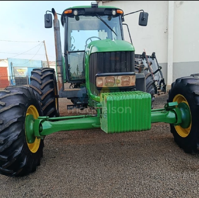 Trator John Deere 6190J ano 2018