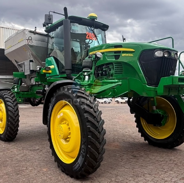 Distribuidor Autopropelido John Deere M4040DN ano 2020
