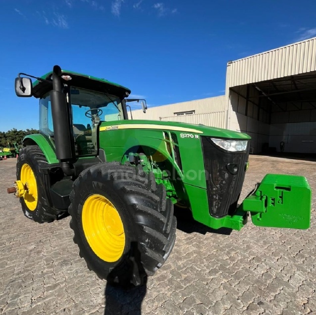 Trator John Deere 8270R ano 2018