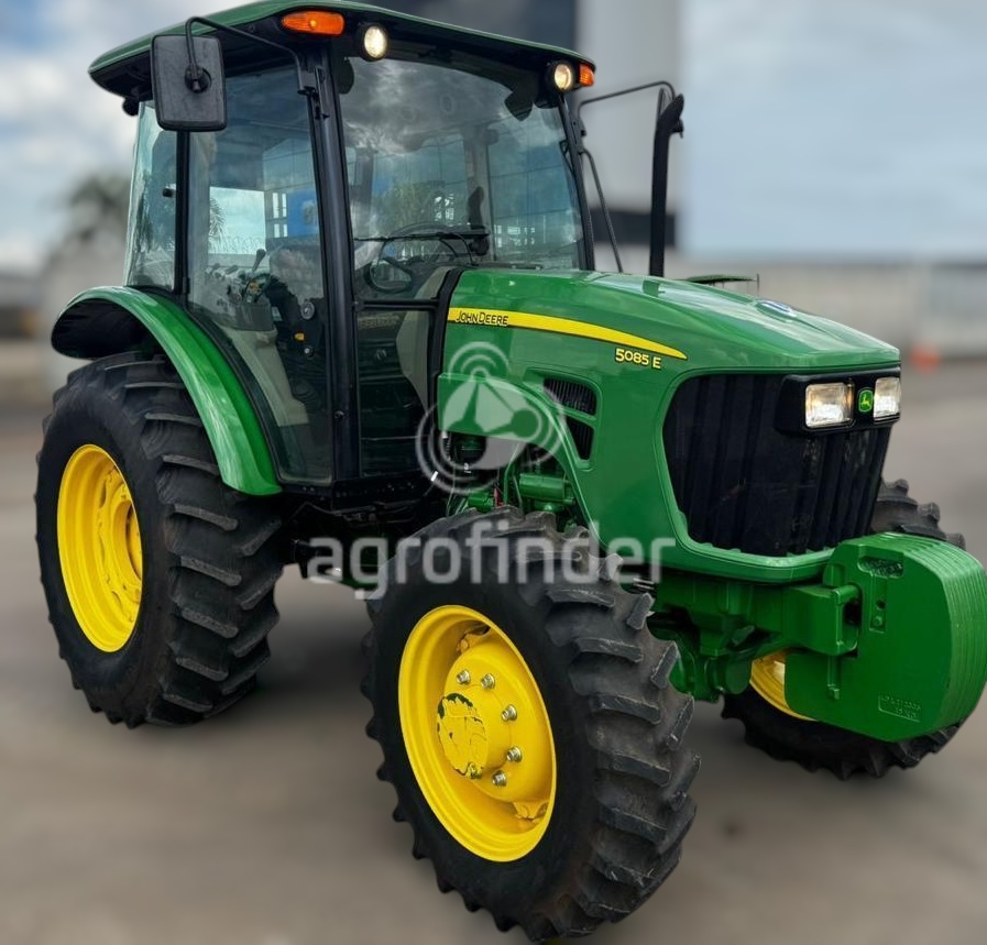 Trator John Deere 5085E ano 2016