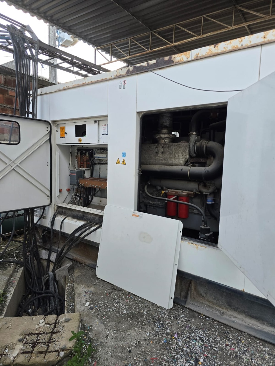 Gerador de Energia STEMAC 750 kVA ano 2011