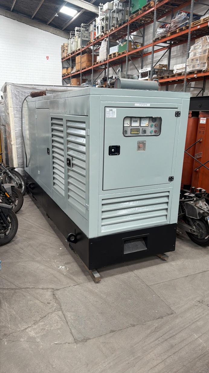 Gerador de Energia Leon Heimer 200 kVA ano 2010