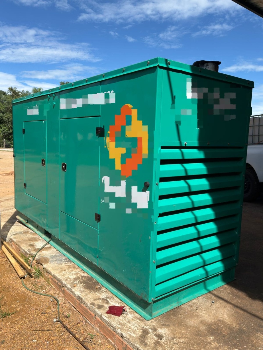 Gerador de Energia Cummins 260 kVA ano 2008