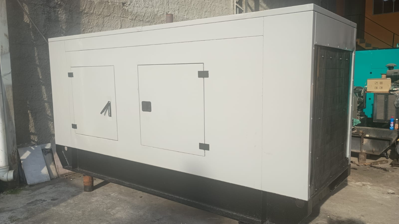 Gerador de Energia STEMAC 180 KVA
