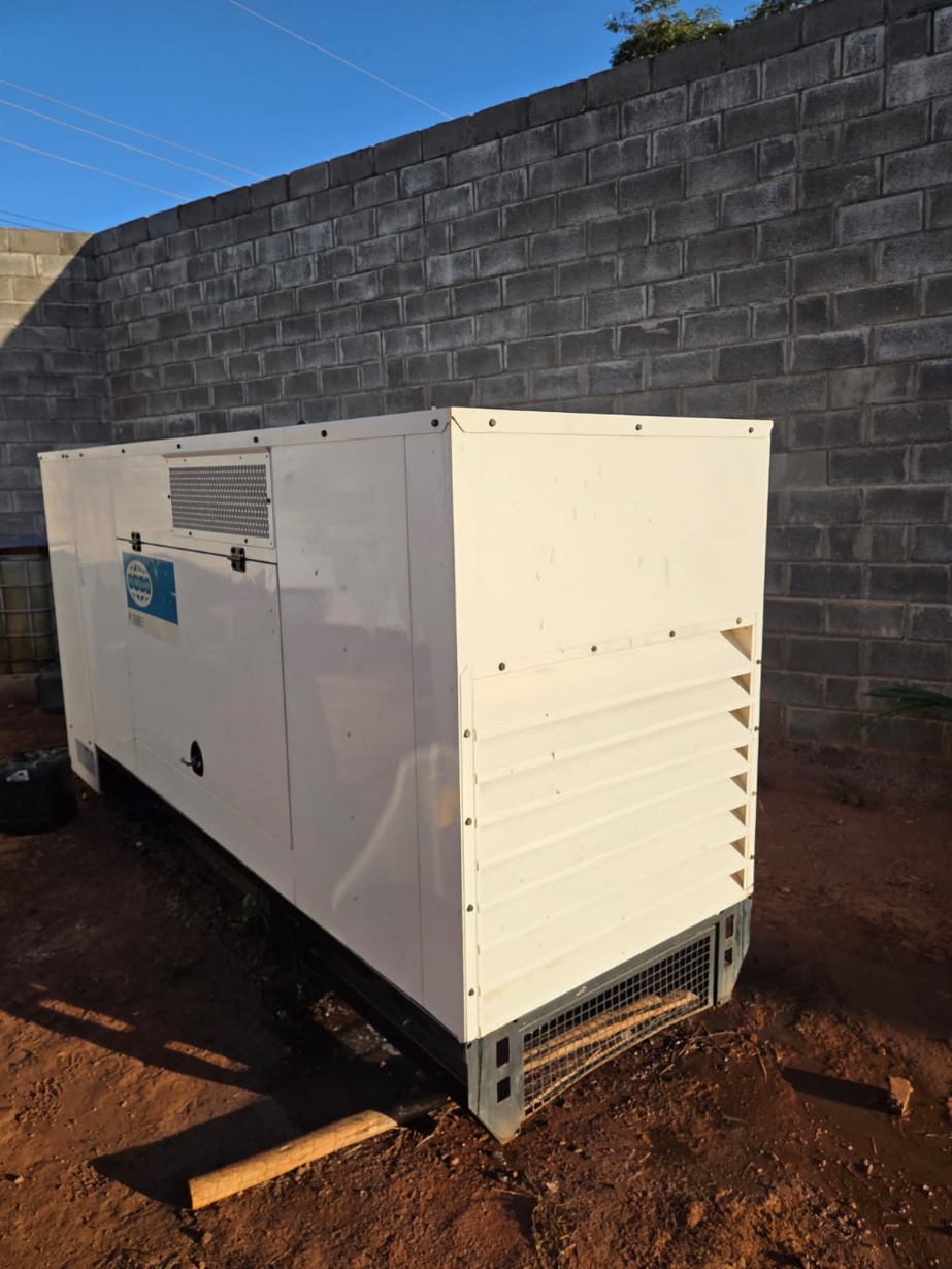 Gerador de Energia FG Wilson 180 kVA ano 2010