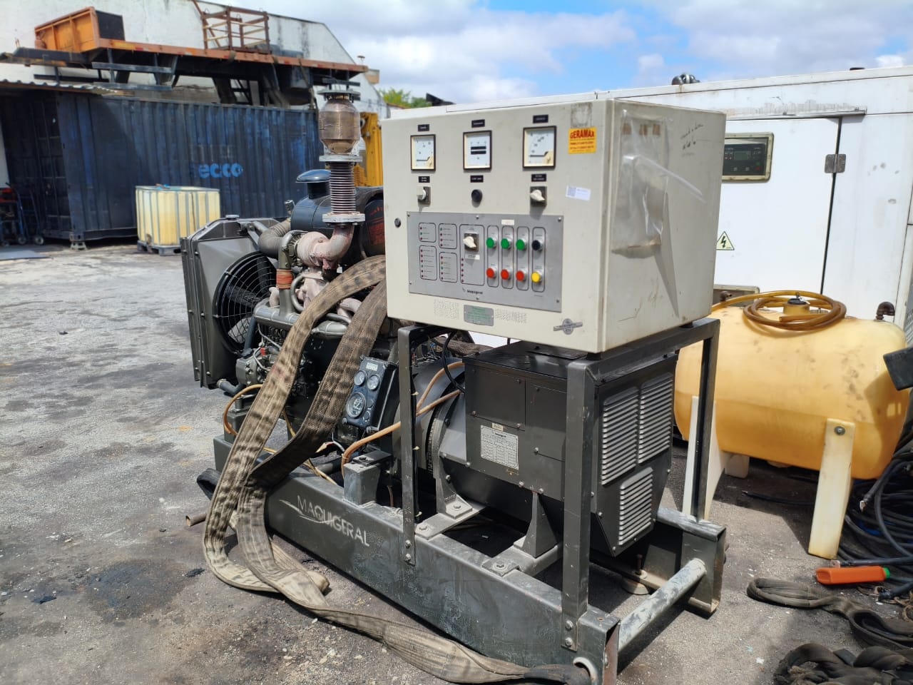 Gerador de Energia Maquigeral 115 kVA ano 1996