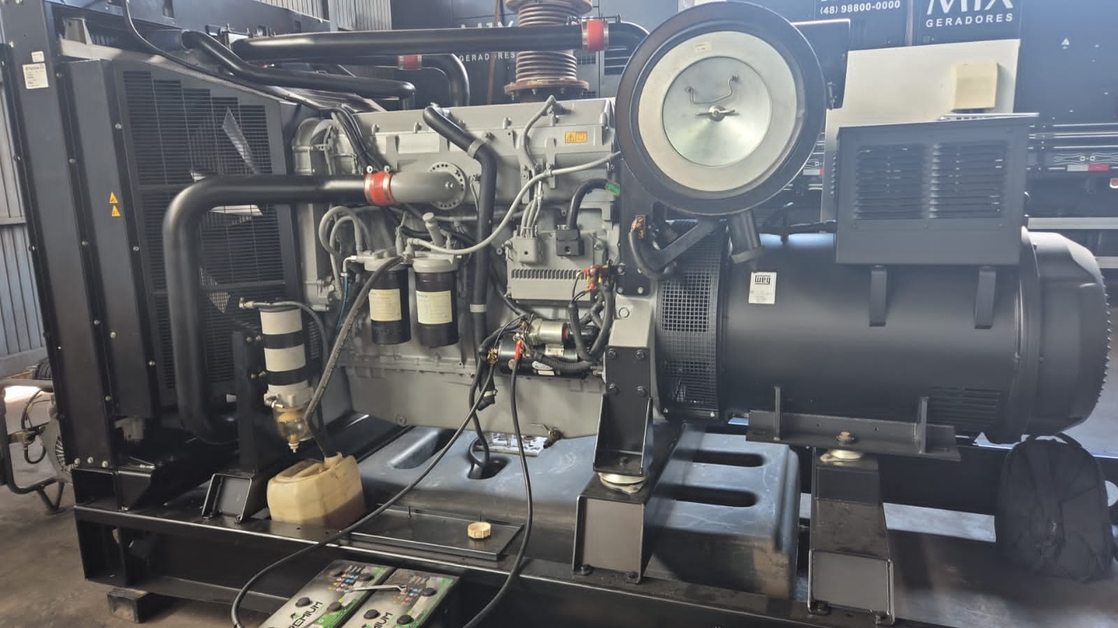 Gerador de Energia STEMAC 750 kVA ano 2015