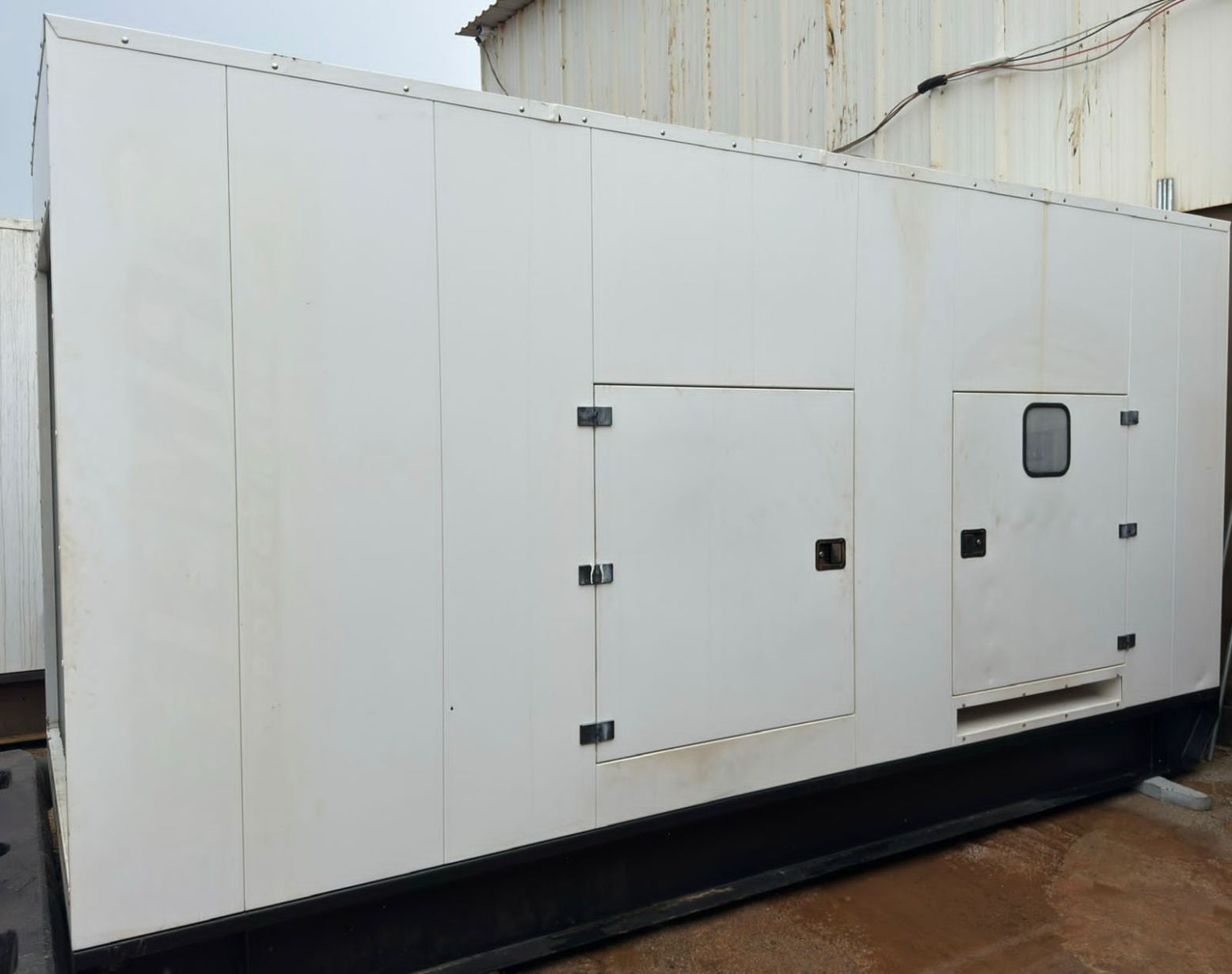 Gerador de Energia STEMAC 700 kVA