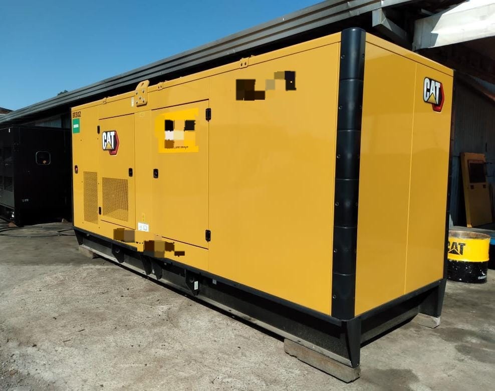 Gerador de Energia Caterpillar 500 kVA ano 2022