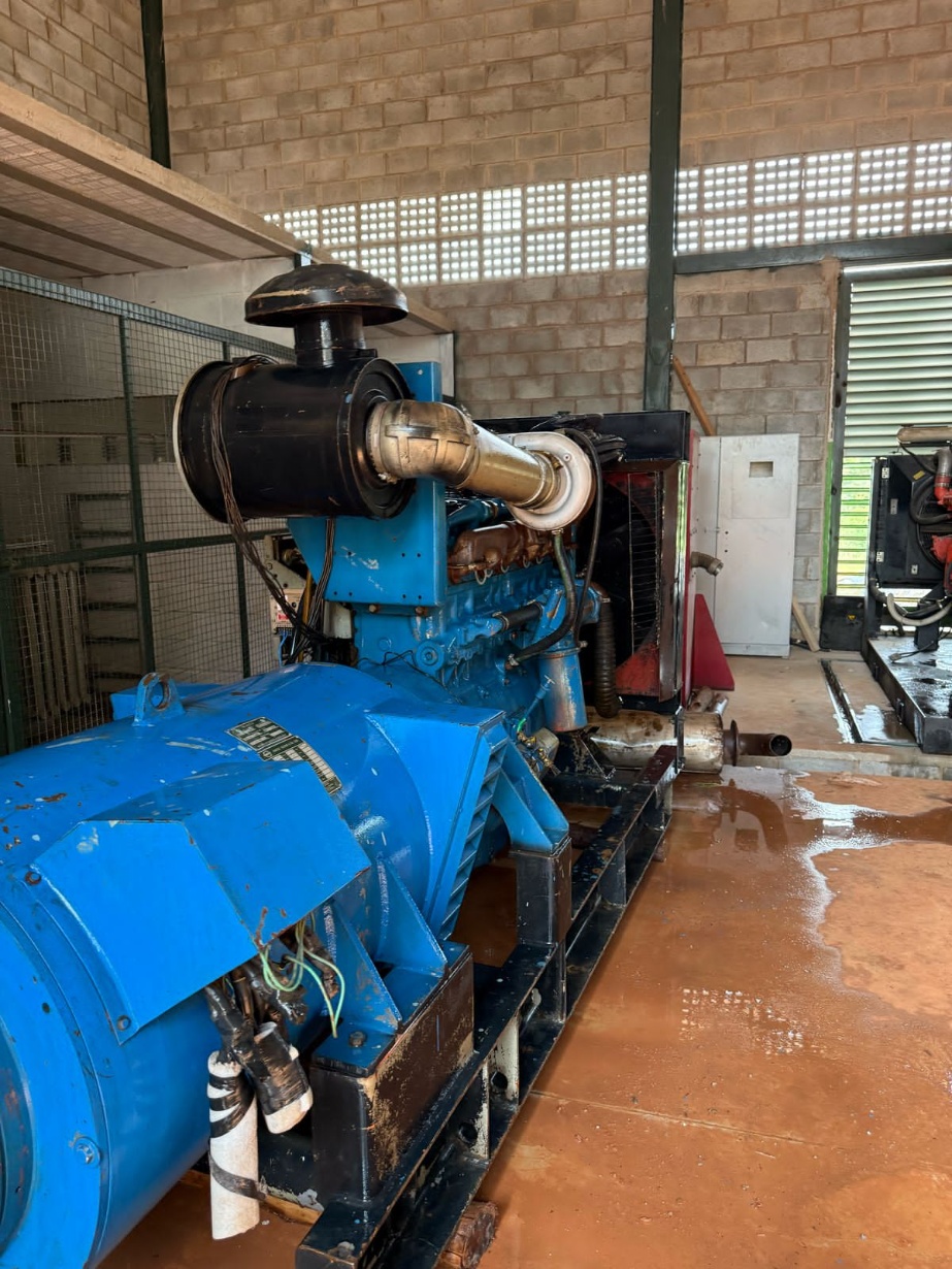 Gerador de Energia Leon Heimer 320 kVA ano 1985