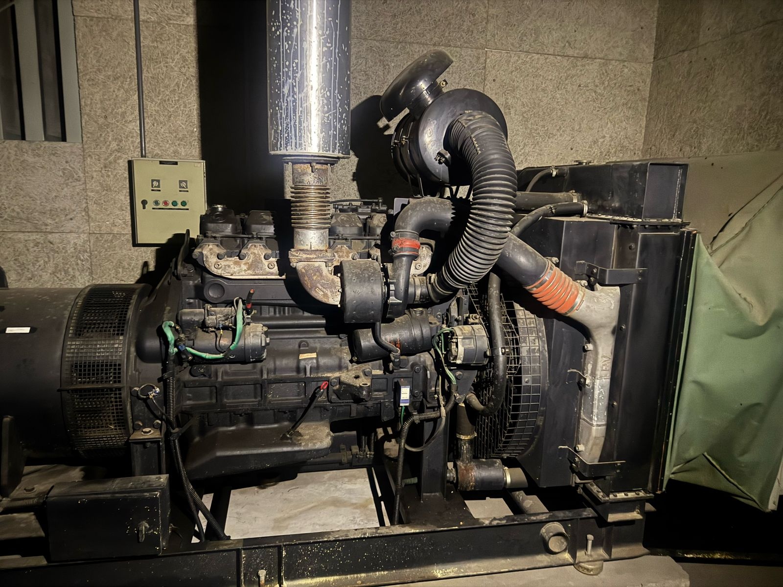 Gerador de Energia Leon Heimer 250 kVA ano 2003