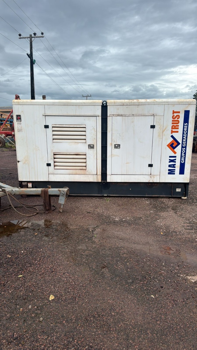 Gerador de Energia Maxitrust 250 kVA ano 2022