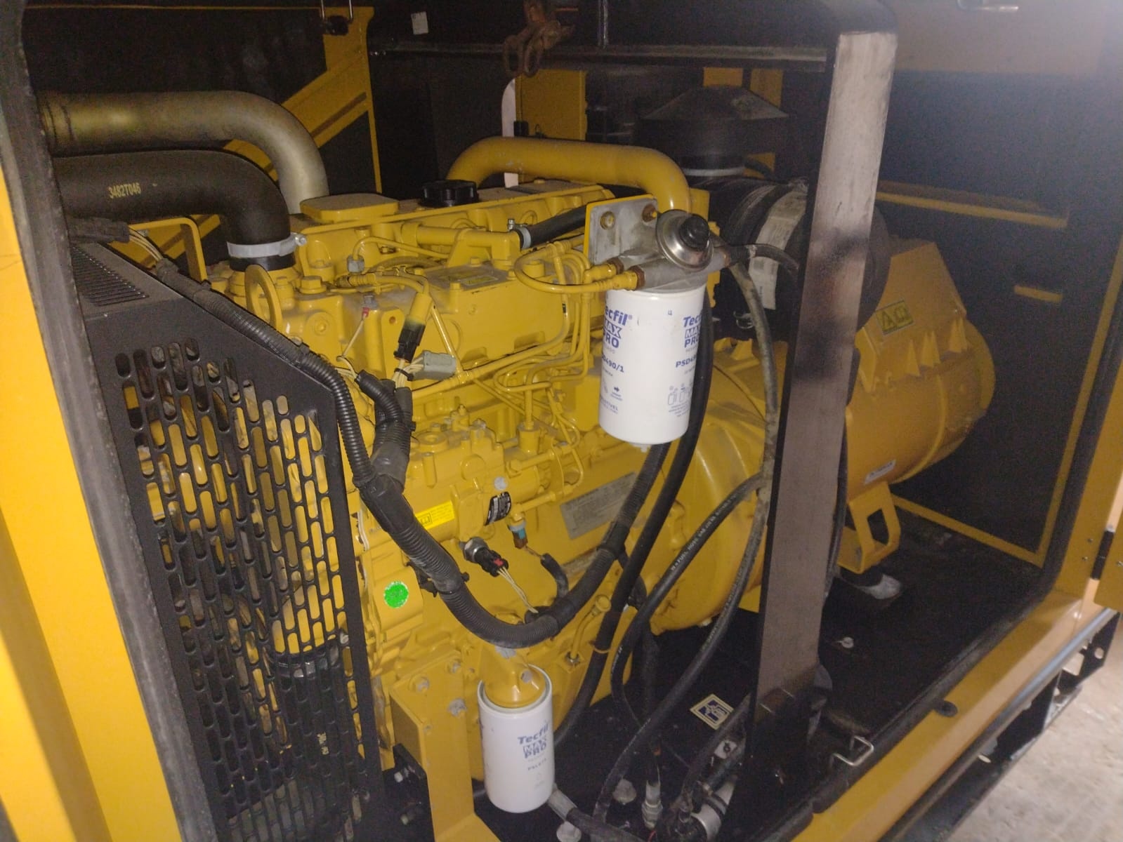 Gerador de Energia Olympian 75 kVA ano 2011