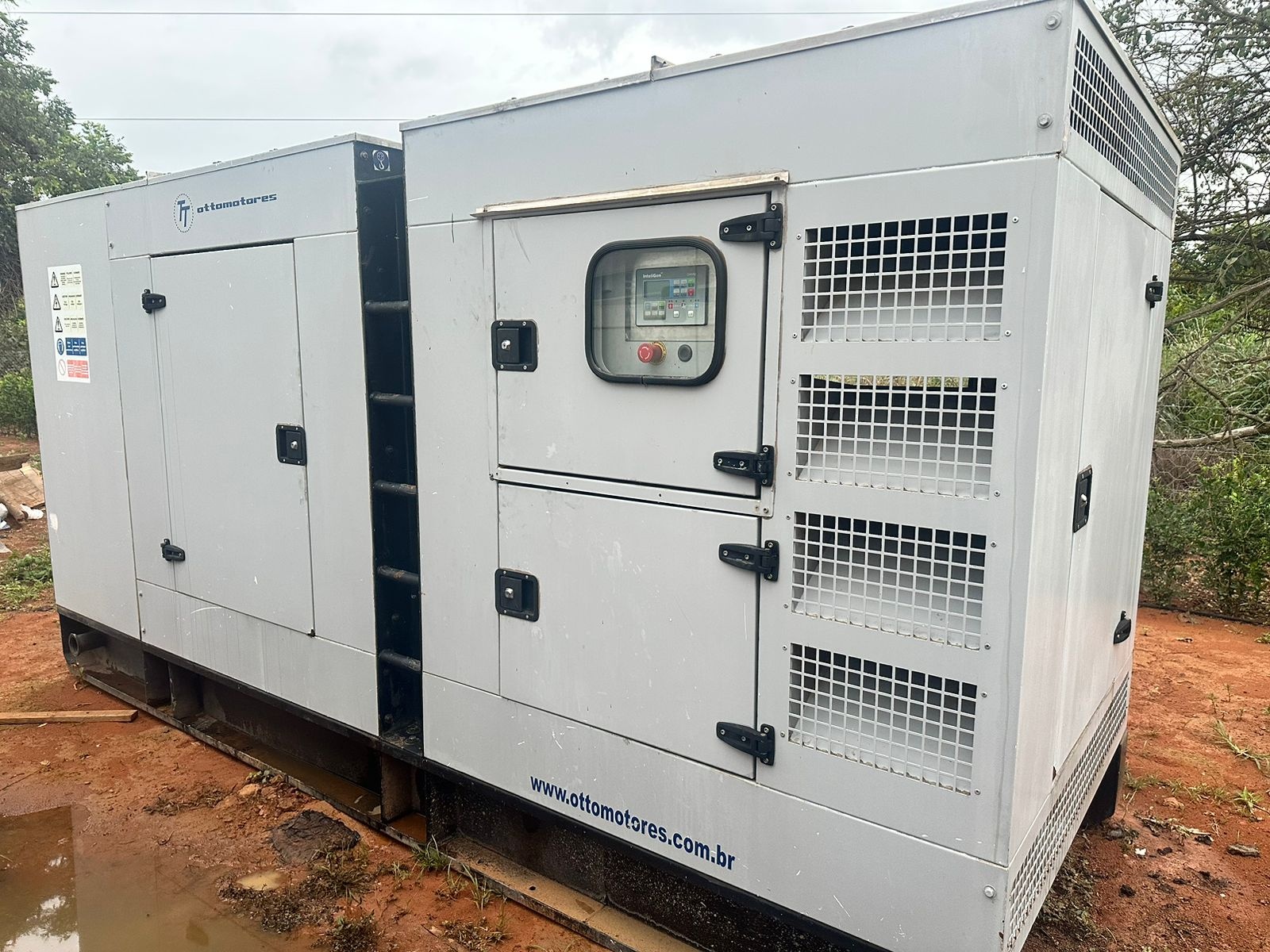 Gerador de Energia Otto Motores 375 kVA ano 2012