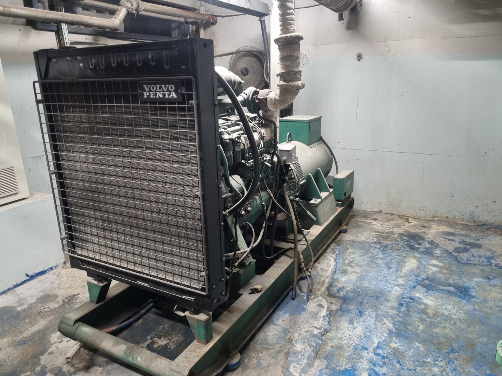 Gerador de Energia Leon Heimer 220 kVA ano 1997