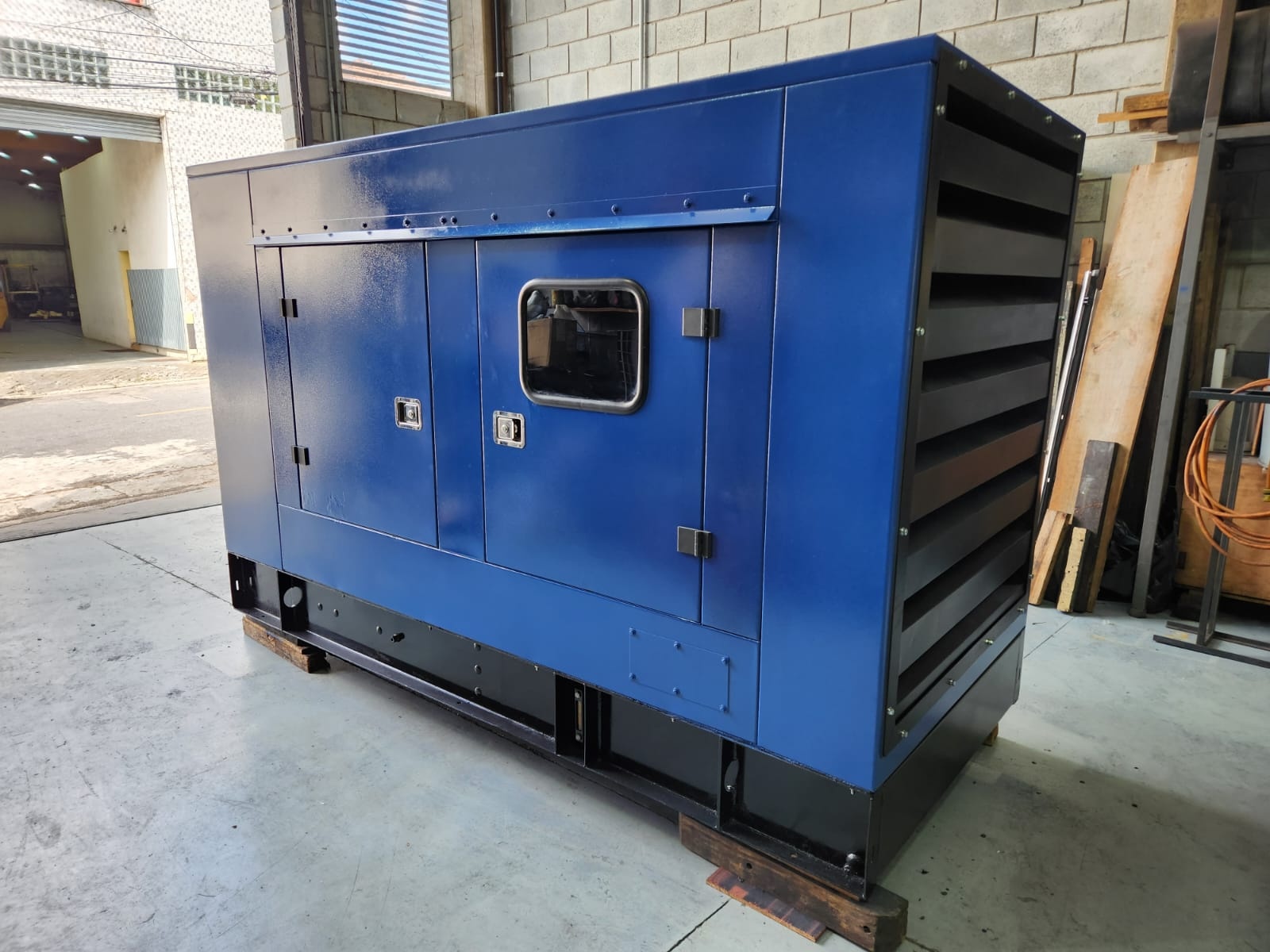 Gerador de Energia Maquigeral 100 kVA ano 2008