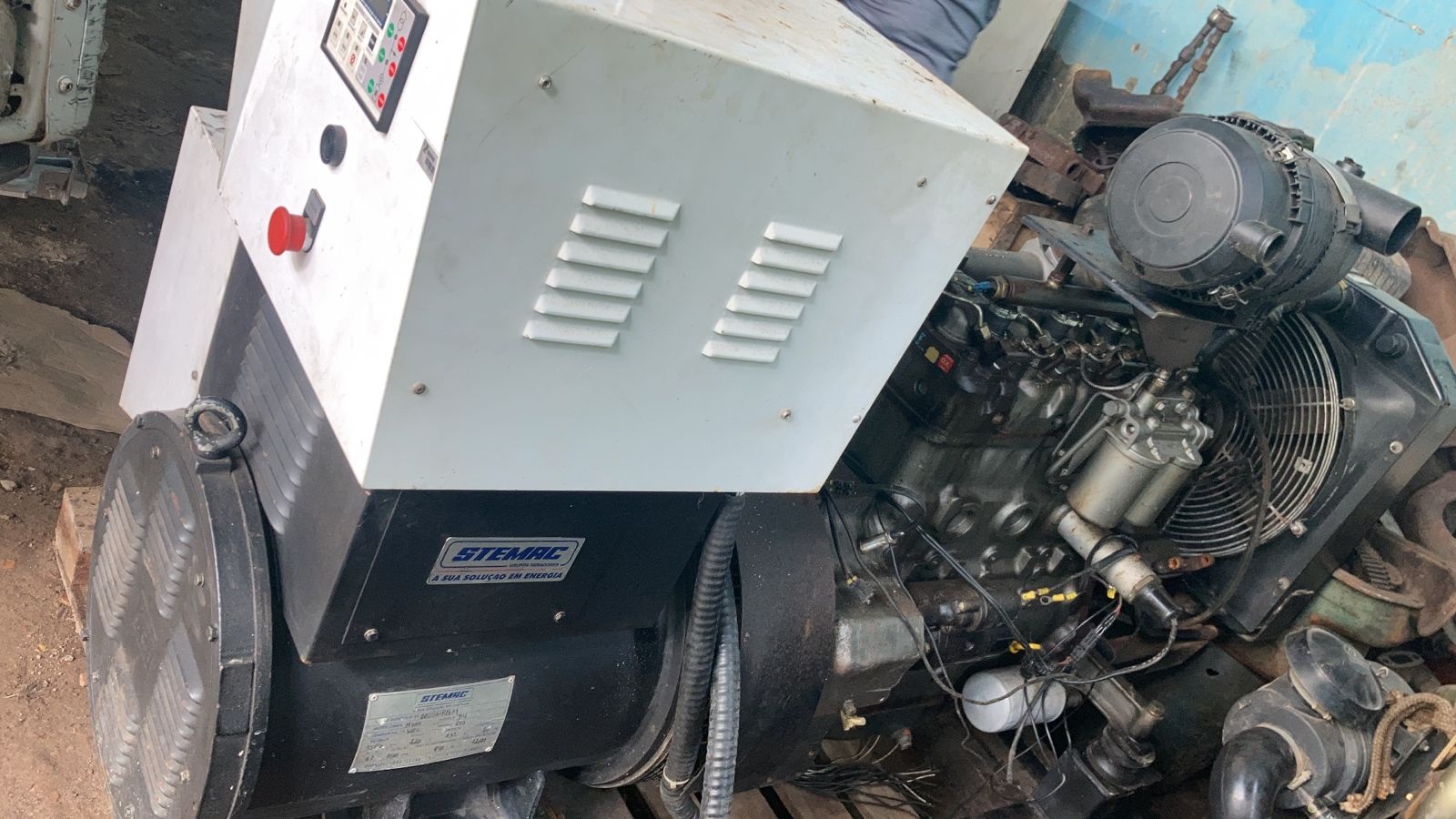 Gerador de Energia STEMAC 55 kVA ano 2001