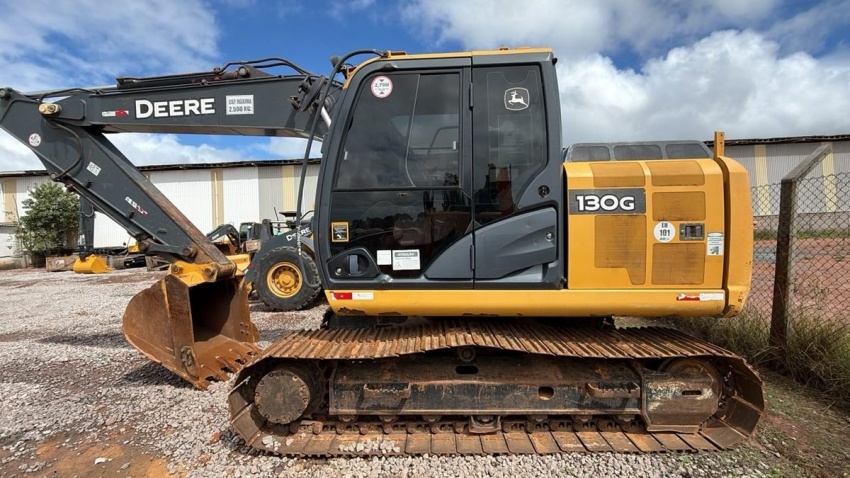 Escavadeira John Deere 130G ano 2020