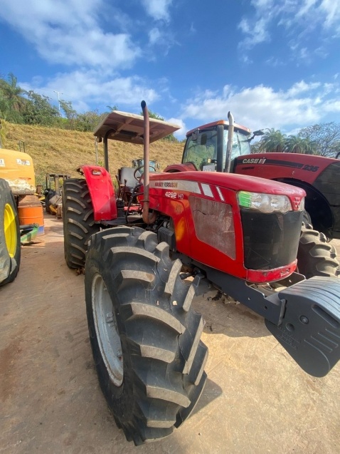 Trator Massey Ferguson 4292 XTRA ano 2015