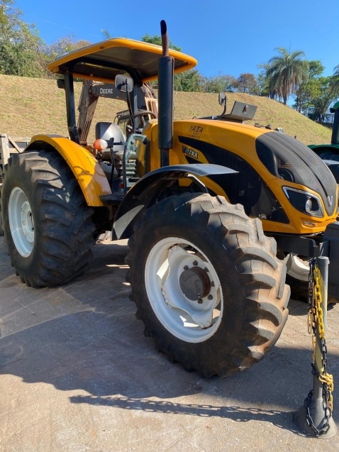 Trator Valtra A114 ano 2020